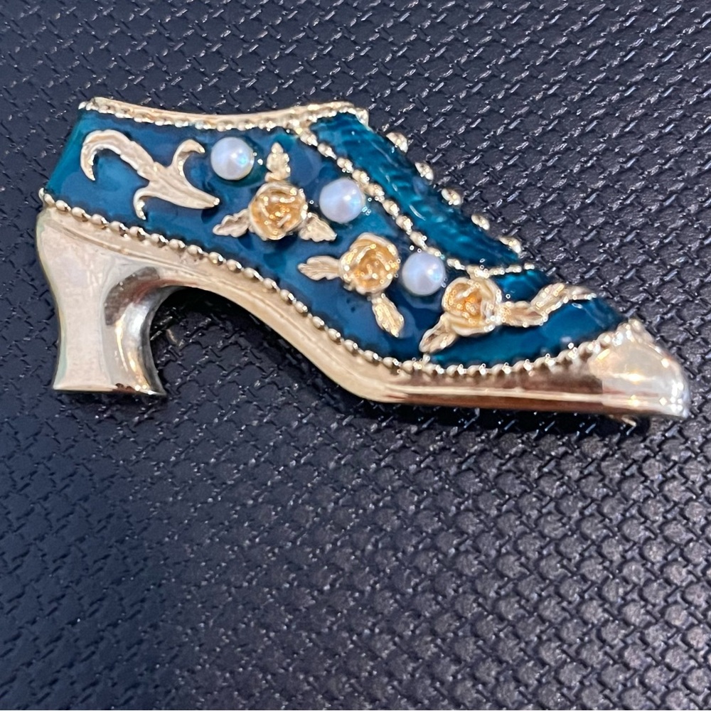 Vintage-Inspired Gold and Teal Shoe Brooch